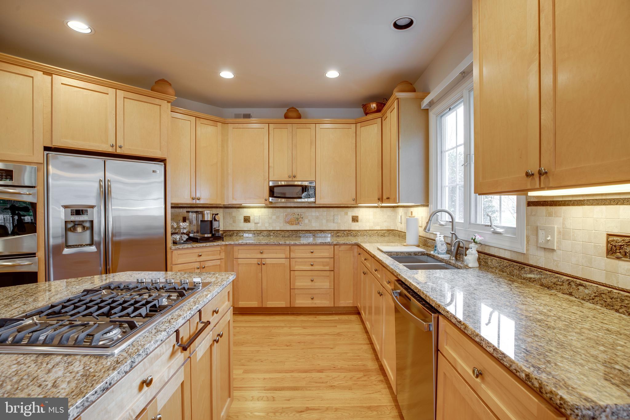 5924 Chesterbrook Road McLean, VA 22101 - Photo 17 of 100