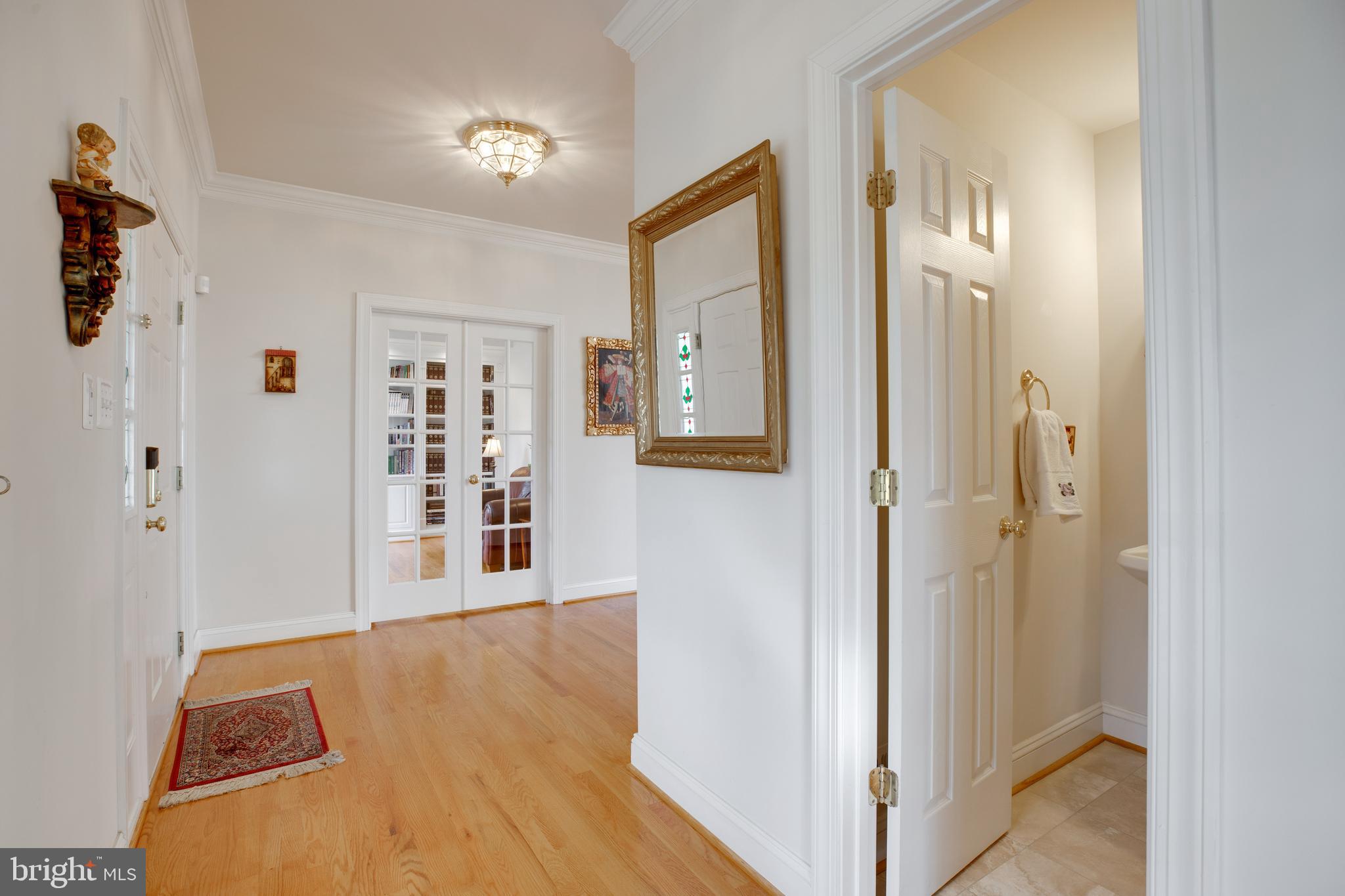 5924 Chesterbrook Road McLean, VA 22101 - Photo 23 of 100