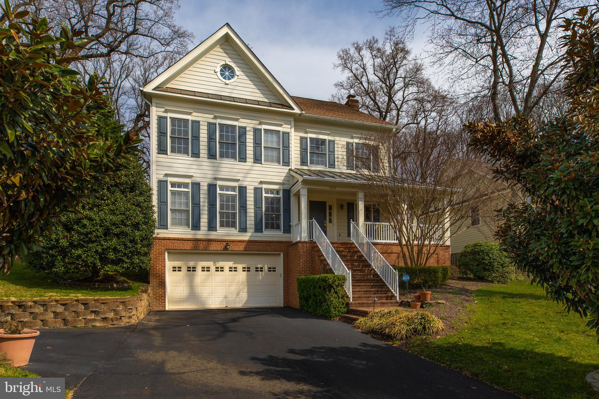 5924 Chesterbrook Road McLean, VA 22101 - Photo 4 of 100