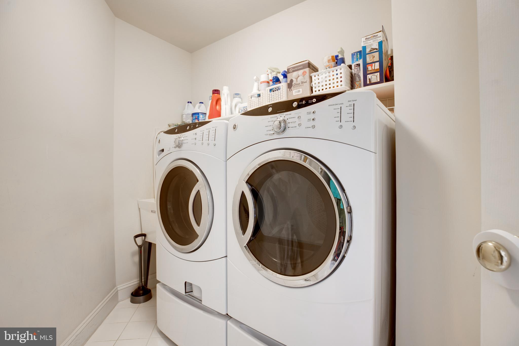 5924 Chesterbrook Road McLean, VA 22101 - Photo 52 of 100