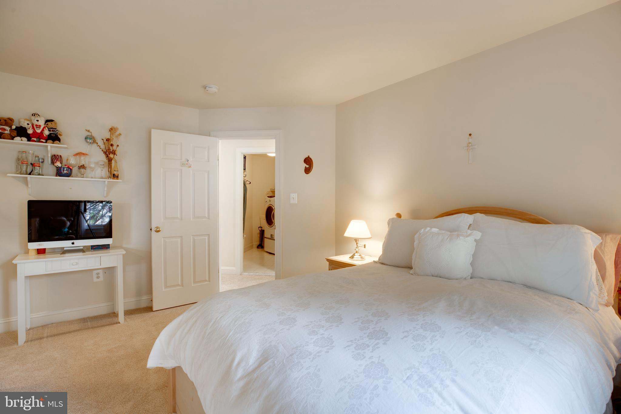 5924 Chesterbrook Road McLean, VA 22101 - Photo 60 of 100