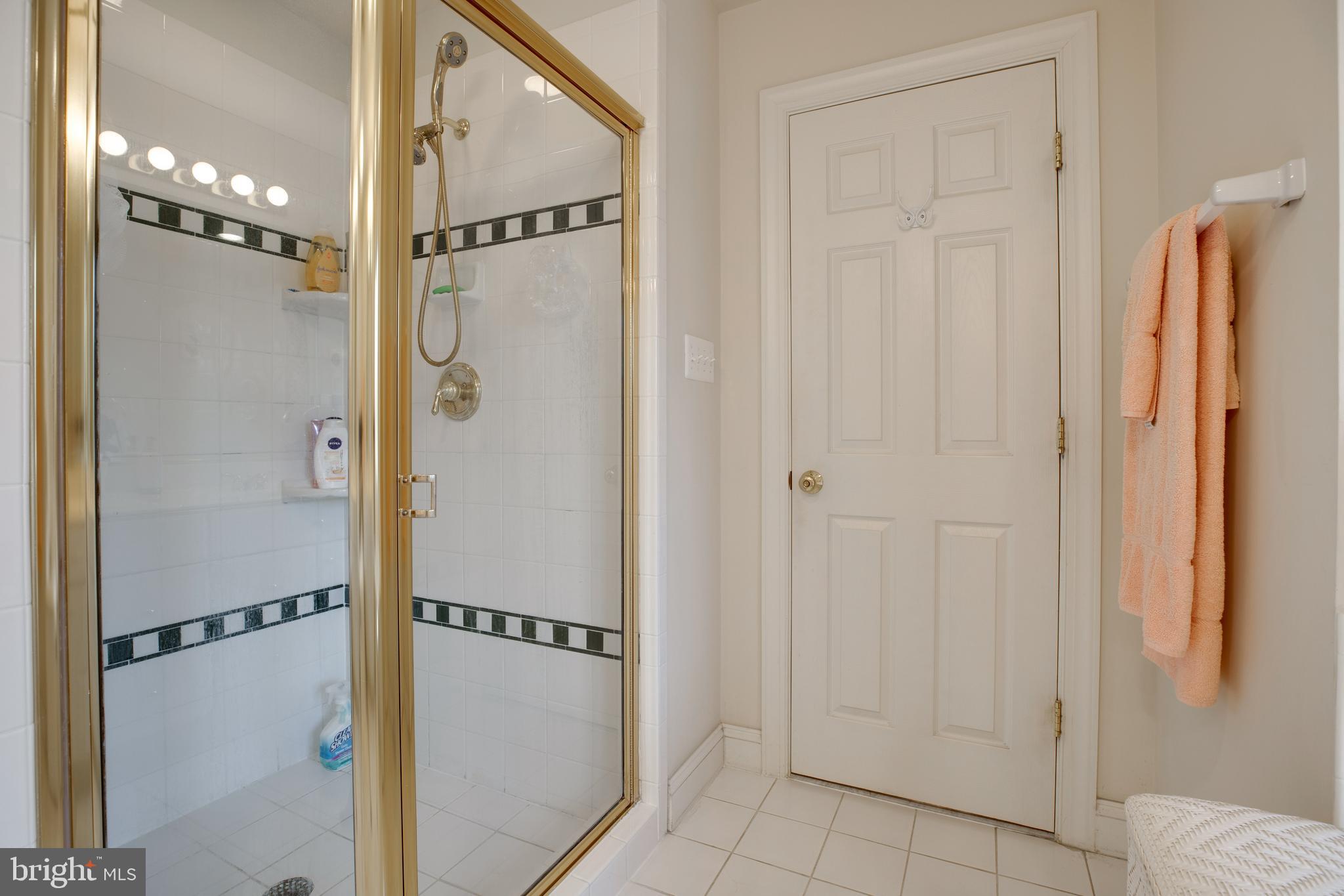 5924 Chesterbrook Road McLean, VA 22101 - Photo 67 of 100