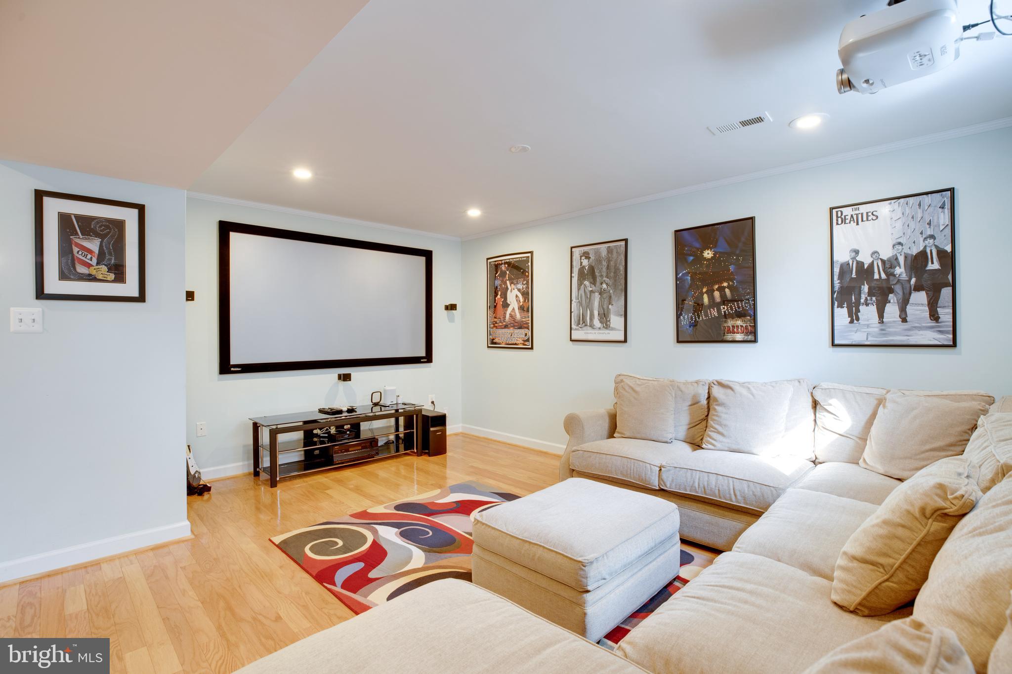 5924 Chesterbrook Road McLean, VA 22101 - Photo 75 of 100