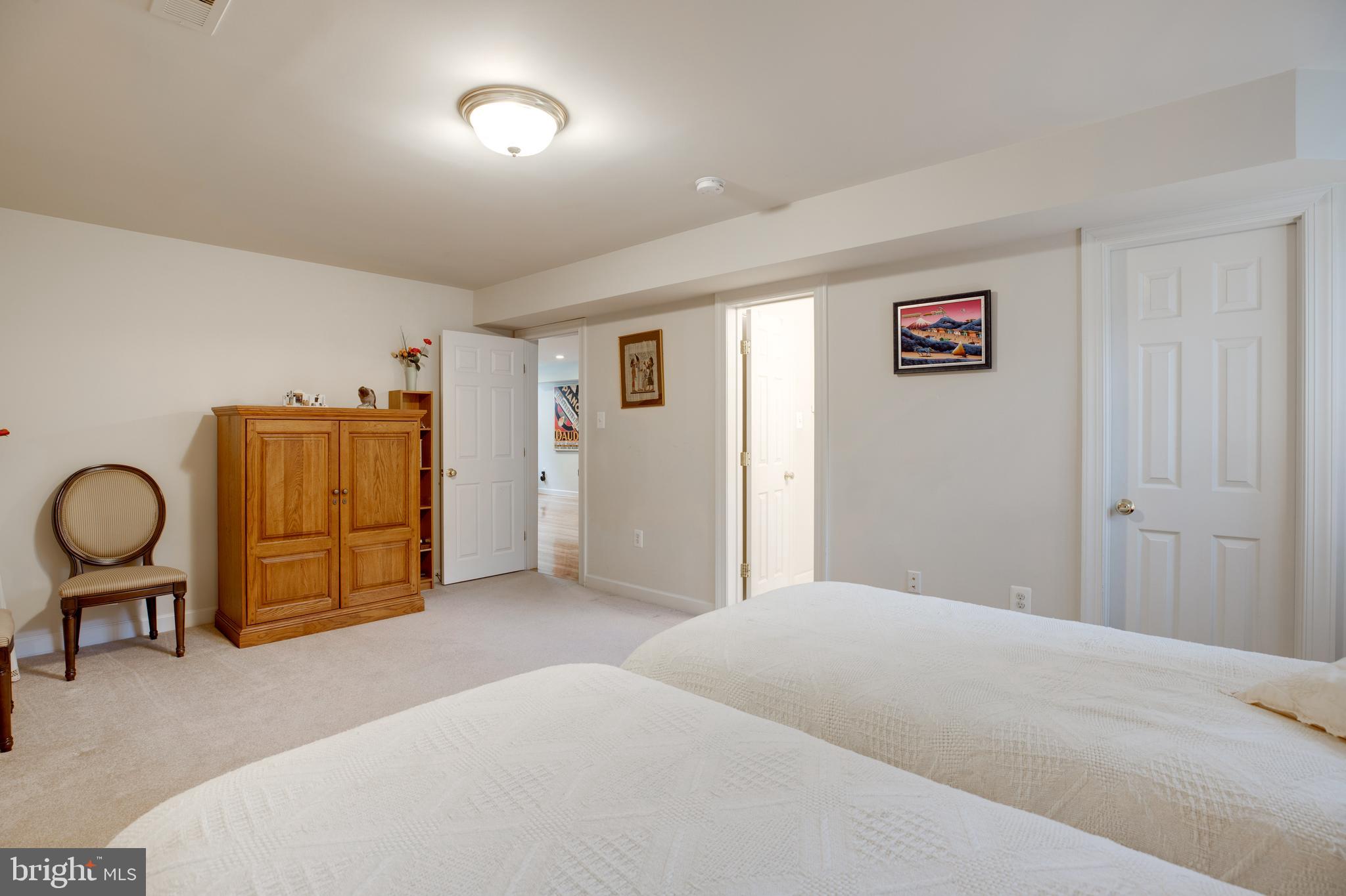 5924 Chesterbrook Road McLean, VA 22101 - Photo 80 of 100