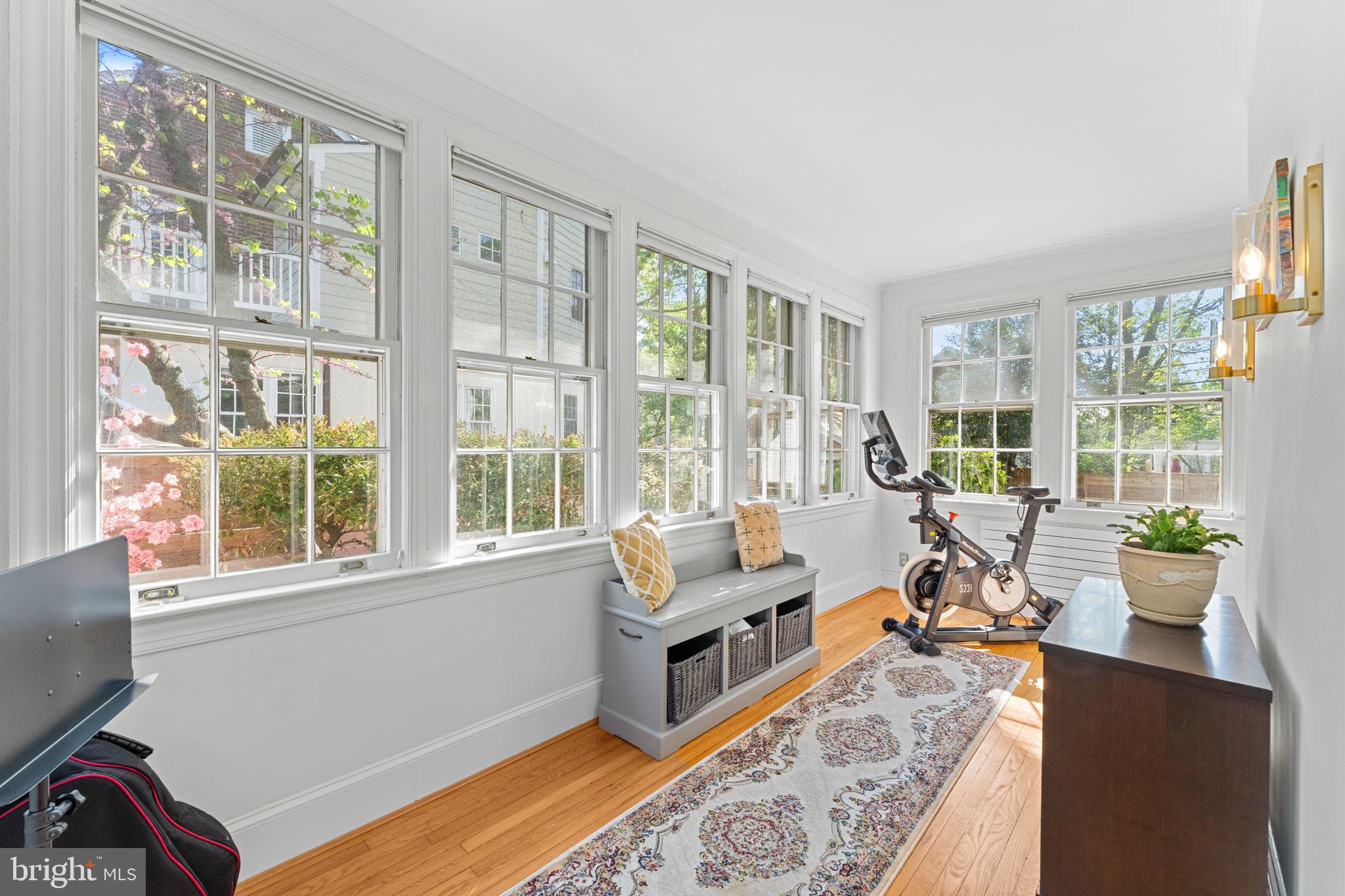 2316 South Arlington Ridge Road Arlington, VA 22202 - Photo 18 of 76