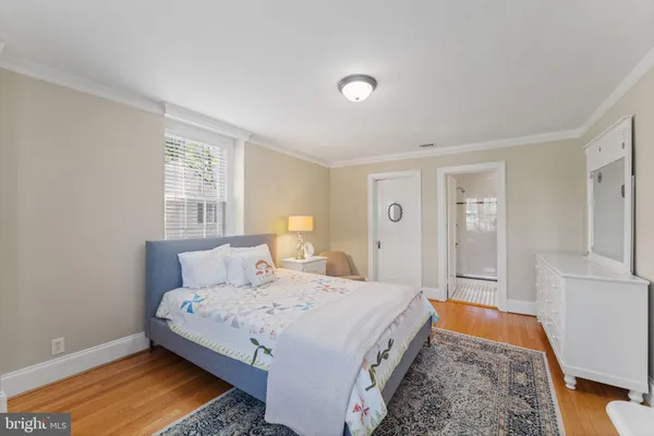 $1,599,000 | 2316 South Arlington Ridge Road, Arlington, VA 22202