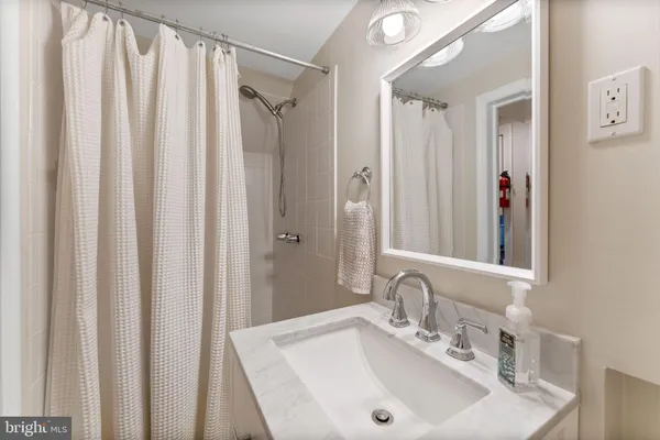 $1,599,000 | 2316 South Arlington Ridge Road, Arlington, VA 22202