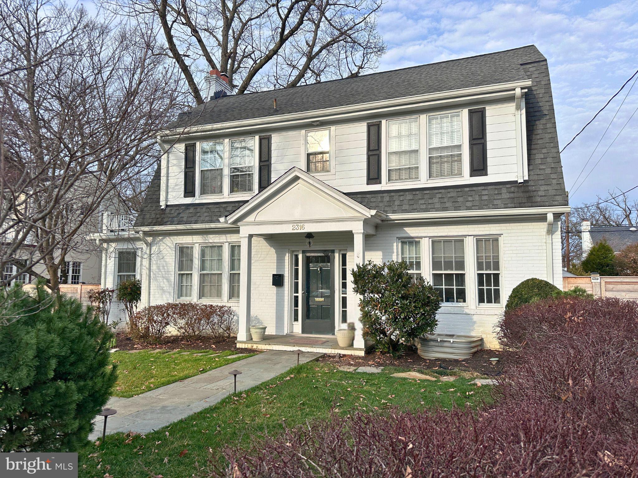 2316 South Arlington Ridge Road Arlington, VA 22202 - Photo 5 of 76 2316 S Arlington Ridge