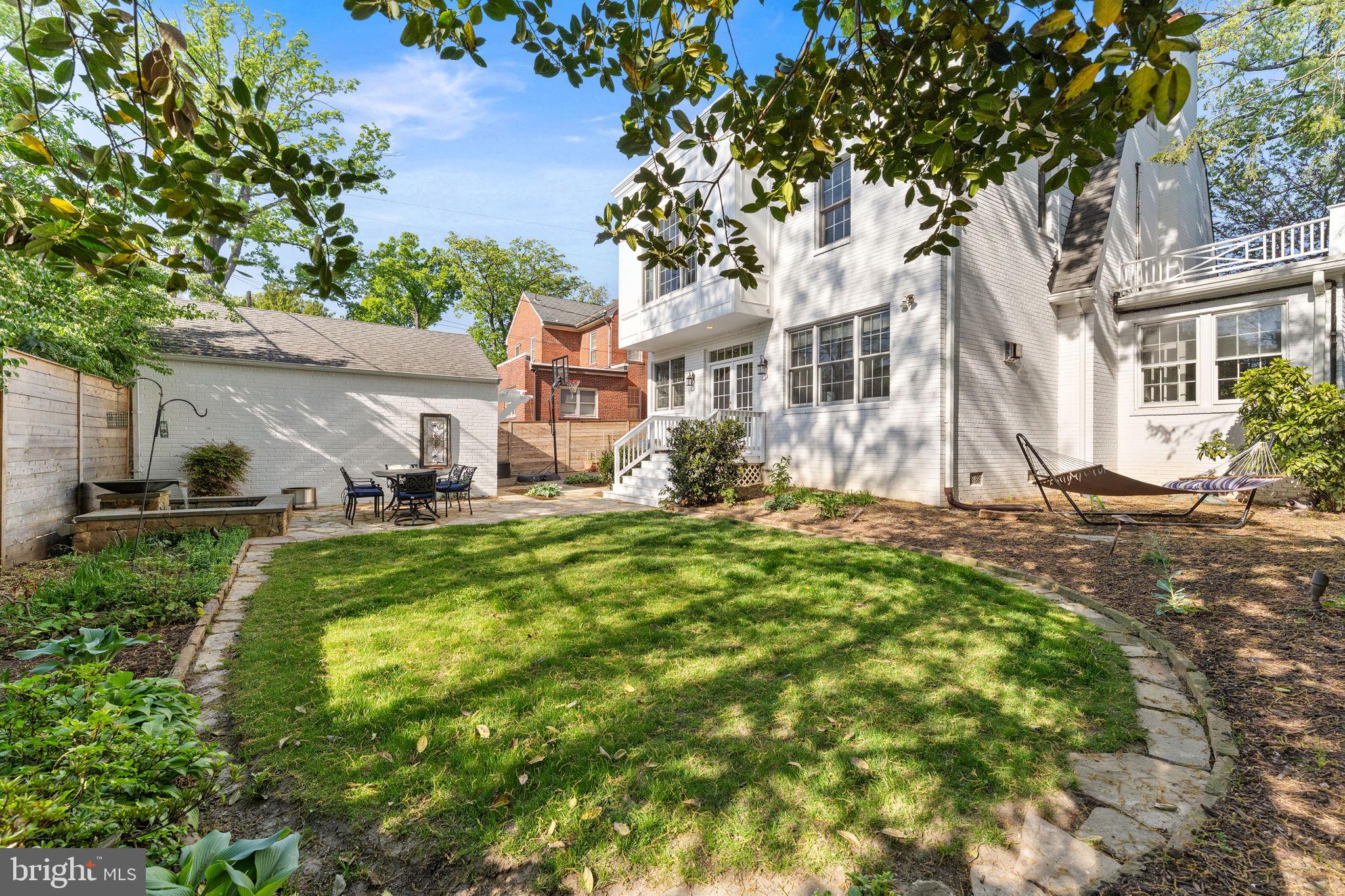 2316 South Arlington Ridge Road Arlington, VA 22202 - Photo 54 of 76