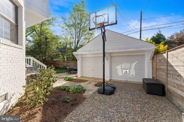 $1,599,000 | 2316 South Arlington Ridge Road, Arlington, VA 22202