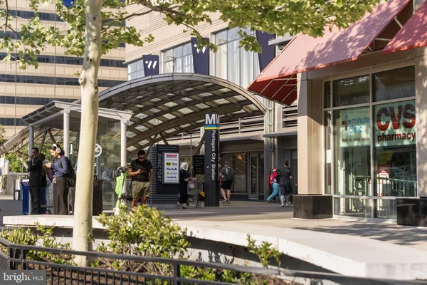 $1,599,000 | 2316 South Arlington Ridge Road, Arlington, VA 22202