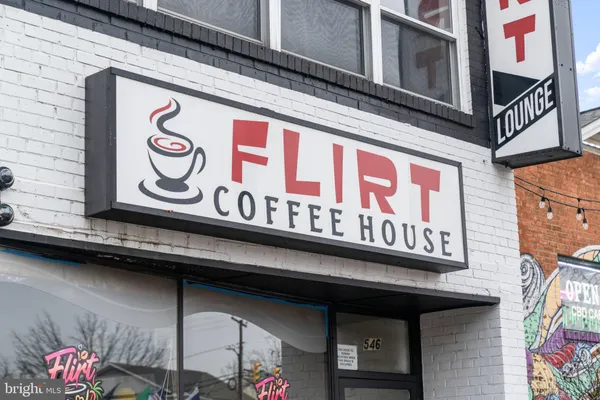 $1,599,000 | 2316 South Arlington Ridge Road, Arlington, VA 22202