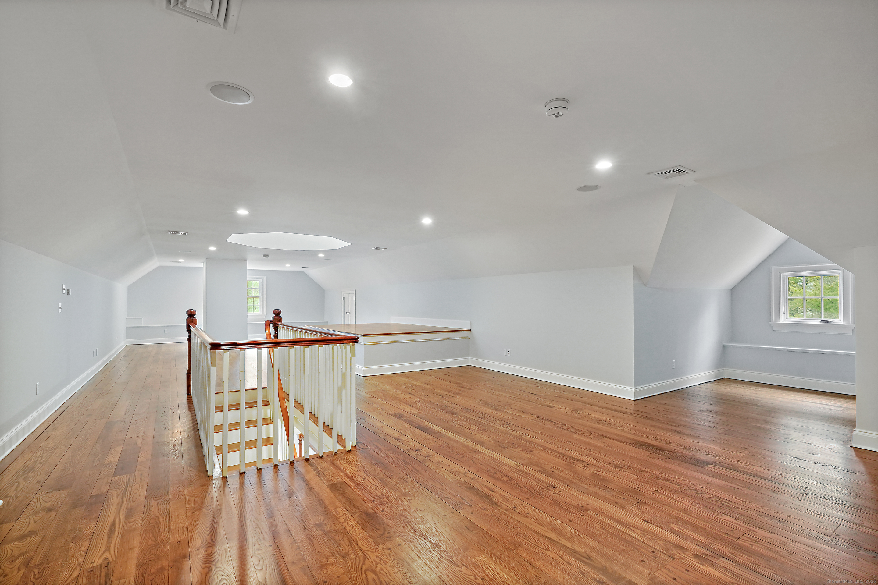 33 Middlebrook Farm Road Wilton, CT 06897 - Photo 36 of 40