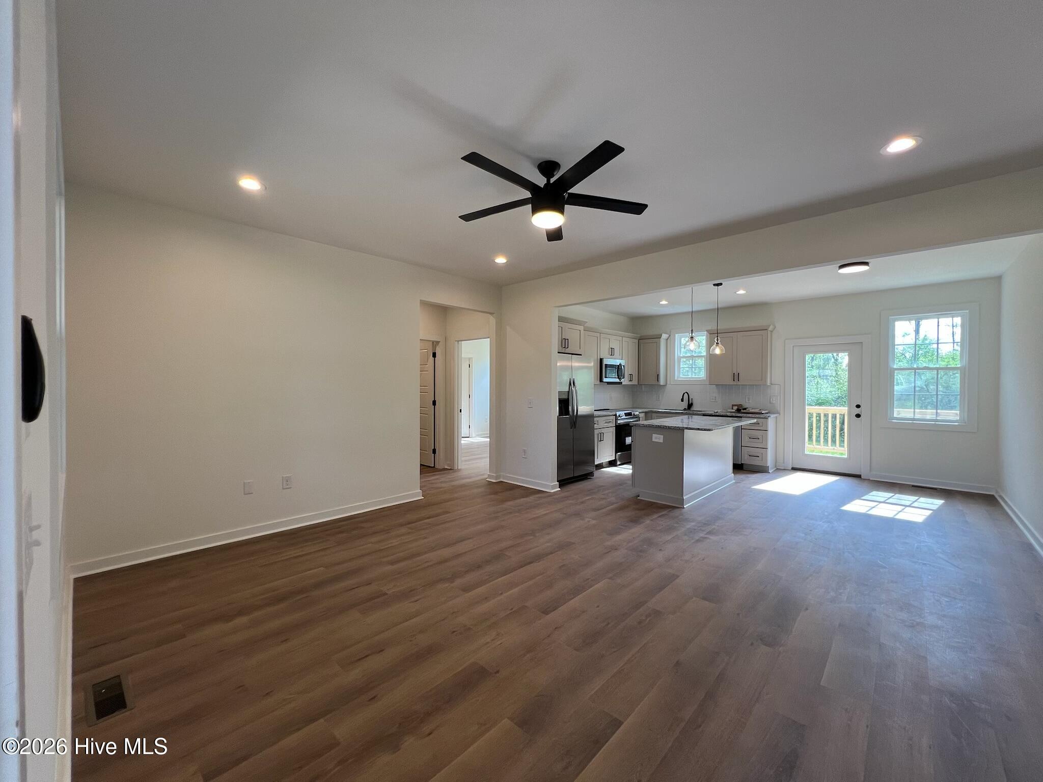 405 James Street Vass, NC 28394 - Photo 2 of 31 IMG_4165