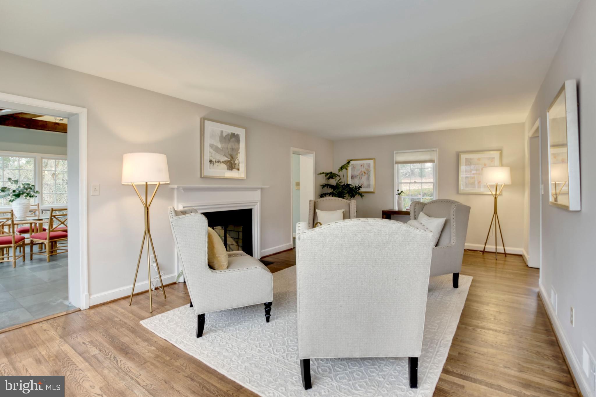 8315 Burdette Road Bethesda, MD 20817 - Photo 13 of 48 Living room