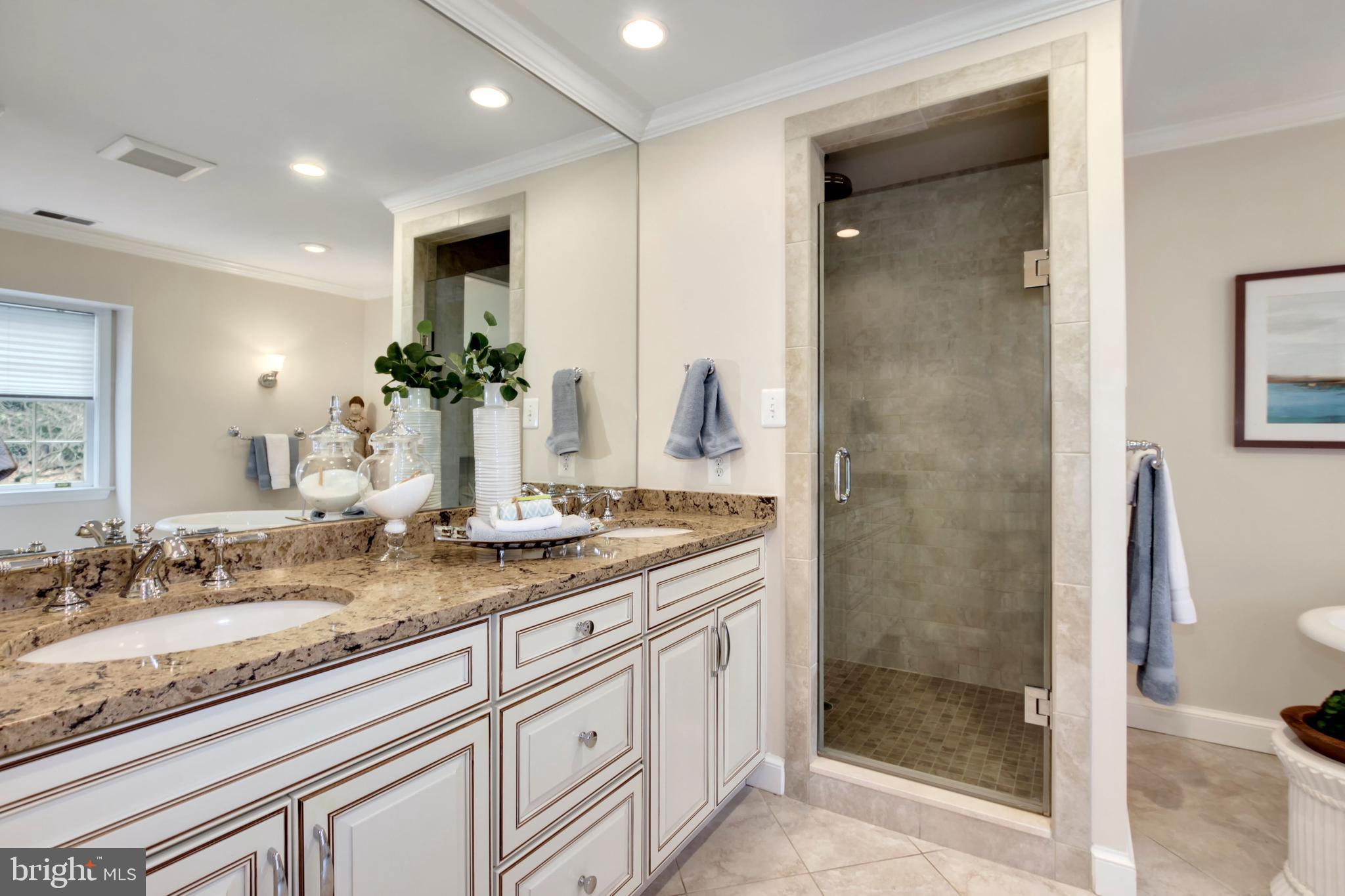 8315 Burdette Road Bethesda, MD 20817 - Photo 21 of 48 Owner's bath
