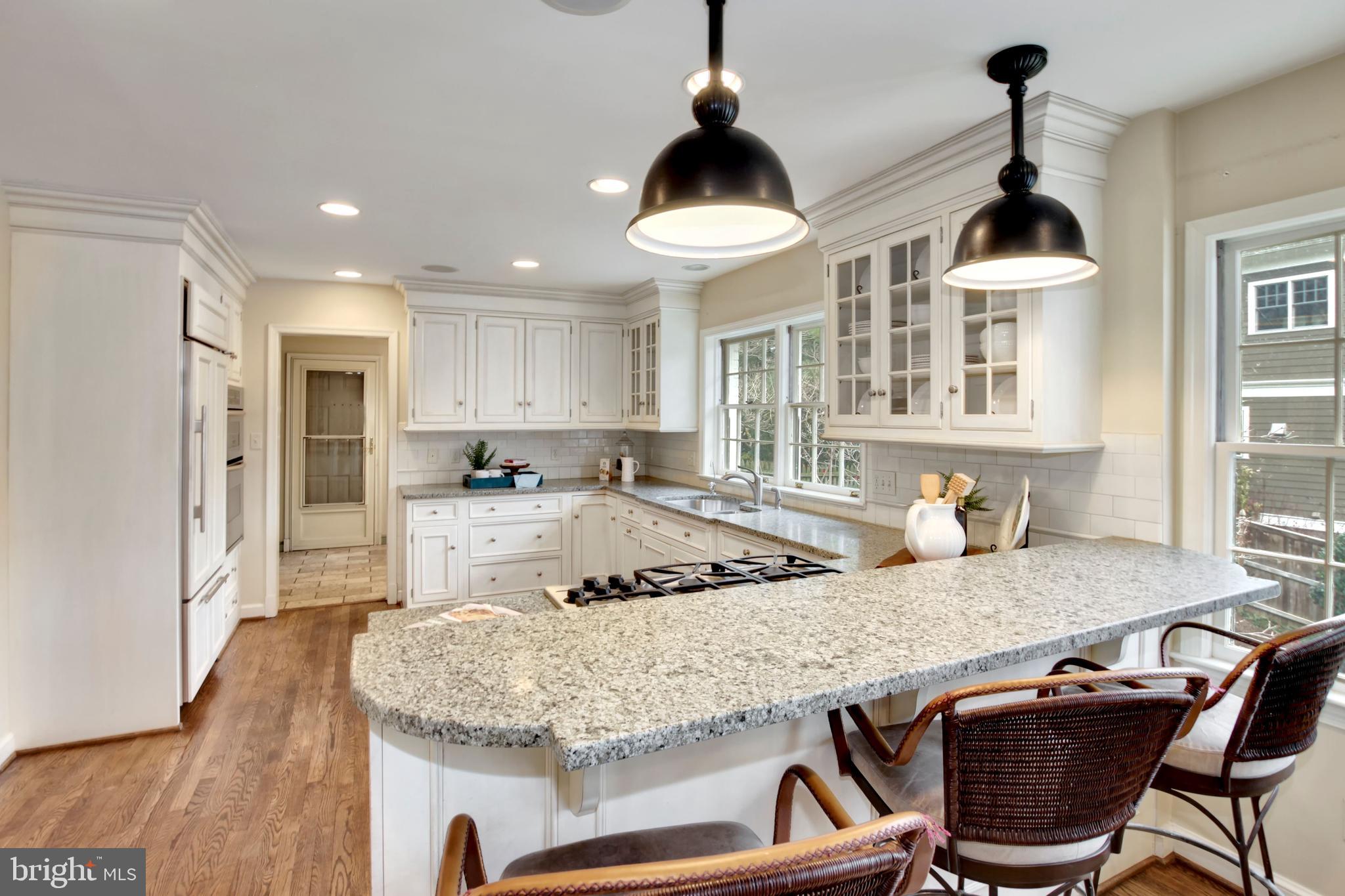 8315 Burdette Road Bethesda, MD 20817 - Photo 7 of 48 Bar seating AND a lovely table space