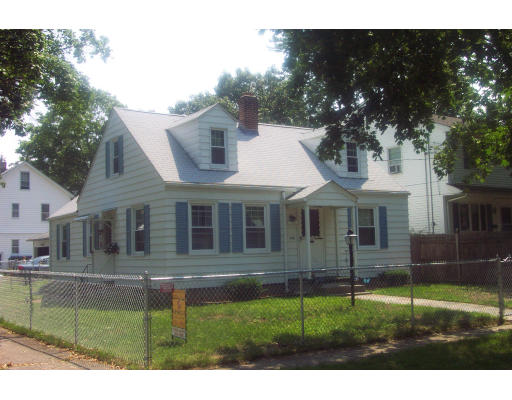135 Merida Street Springfield, MA 01104 - Photo 4 of 5