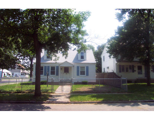 135 Merida Street Springfield, MA 01104 - Photo 5 of 5