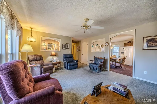 $330,000 | 2893 State Road, Linn Creek, MO 65052