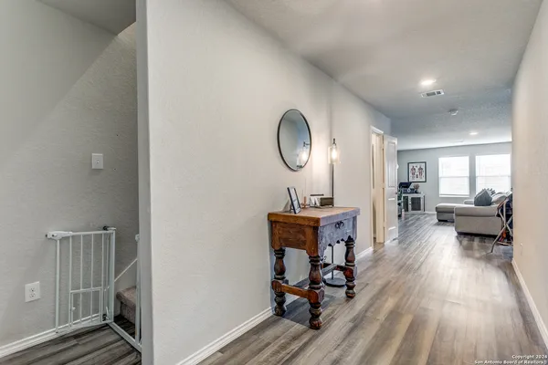 $1,975 | 8846 Barrow Path, Converse, TX 78109