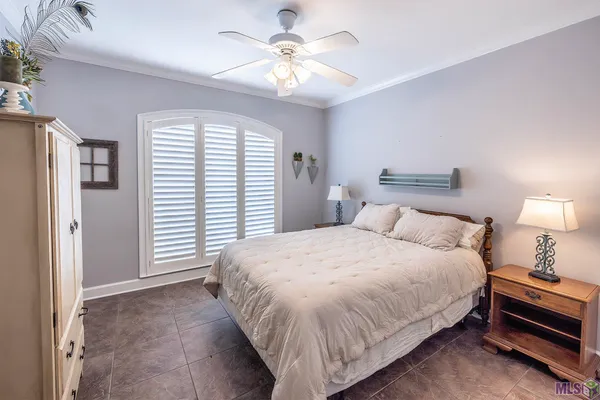$429,000 | 214 Lake Decade Court, Houma, LA 70360