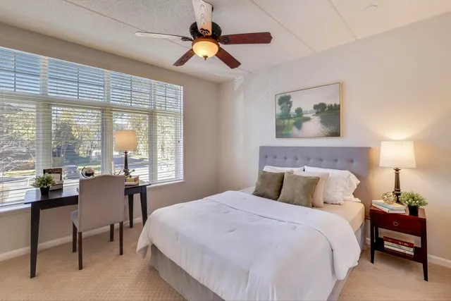 $399,000 | 425 Village Green South, Unit 213, Lincolnshire, IL 60069