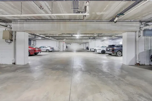 $399,000 | 425 Village Green South, Unit 213, Lincolnshire, IL 60069