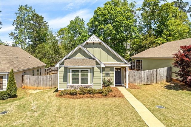$321,900 | 2423 Churchill Circle, Auburn, AL 36832