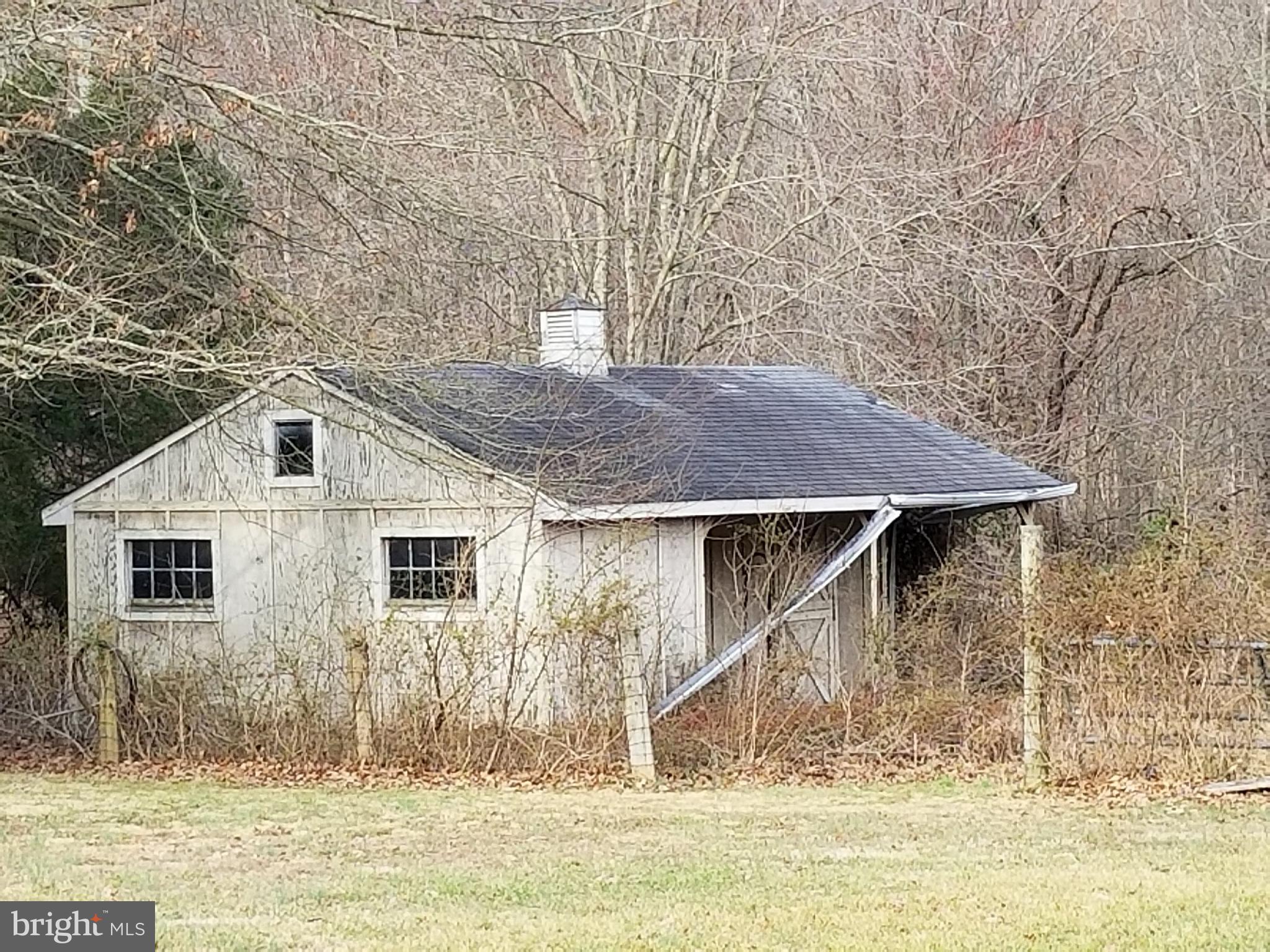 8194 Greenwich Road Catlett, VA 20119 - Photo 4 of 19 A little stable to start
