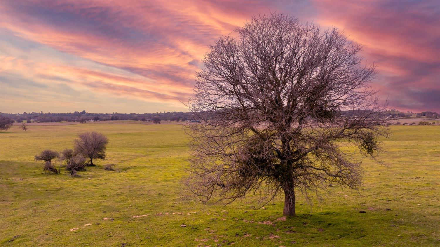 a view of a water with an outdoor space