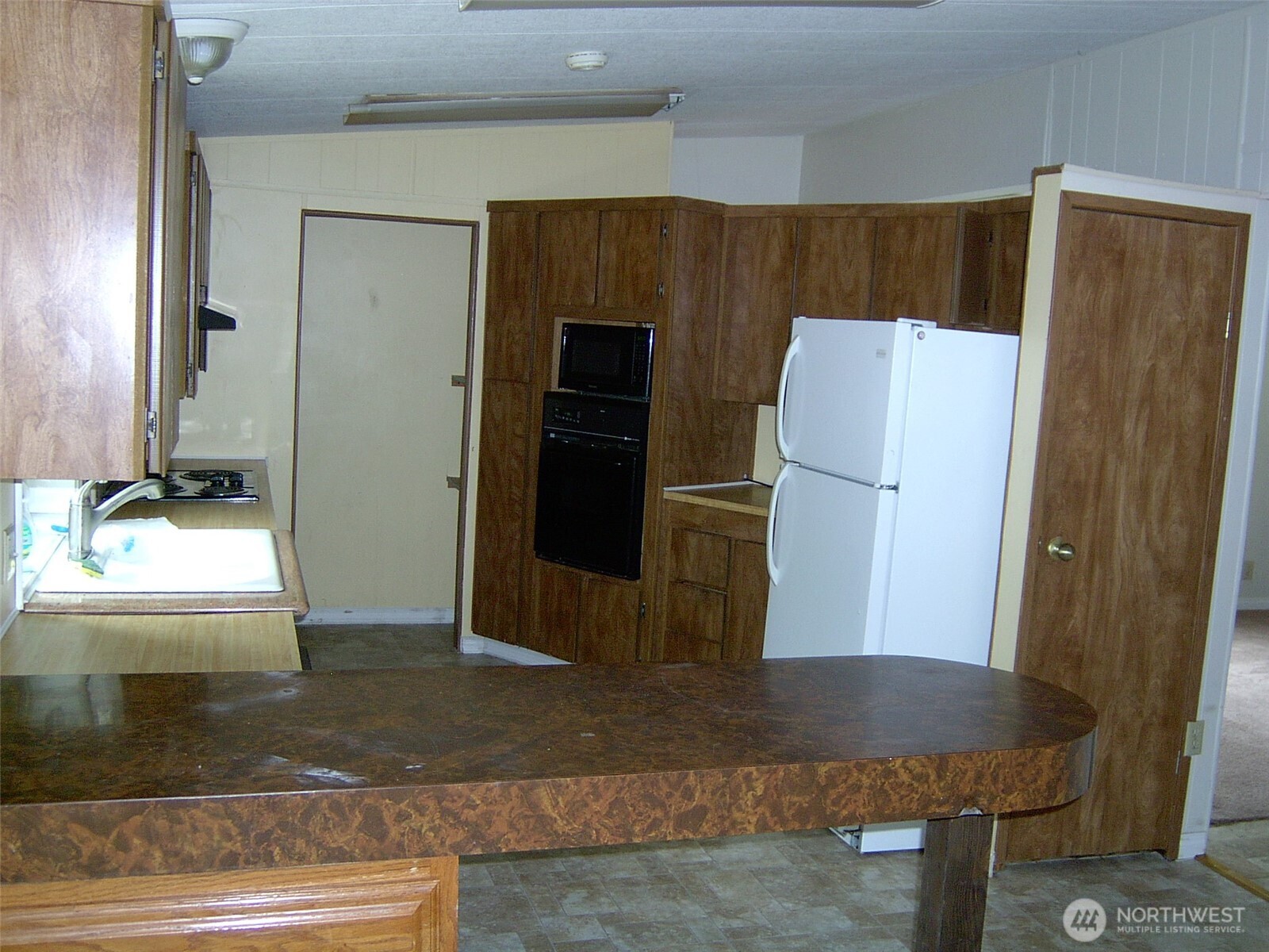 7992 Maple Point Drive Clinton, WA 98236 - Photo 9 of 25 Gallery Image 9
