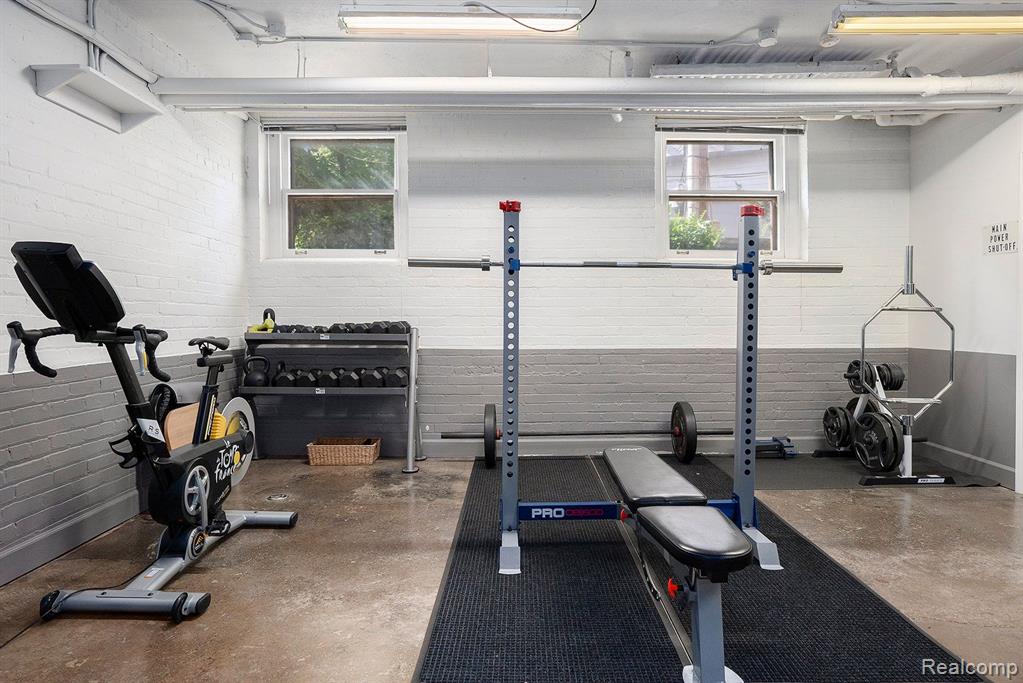 327 Southfield Road, Unit 16 (3CS) Birmingham, MI 48009 - Photo 13 of 19 Gallery Image 13