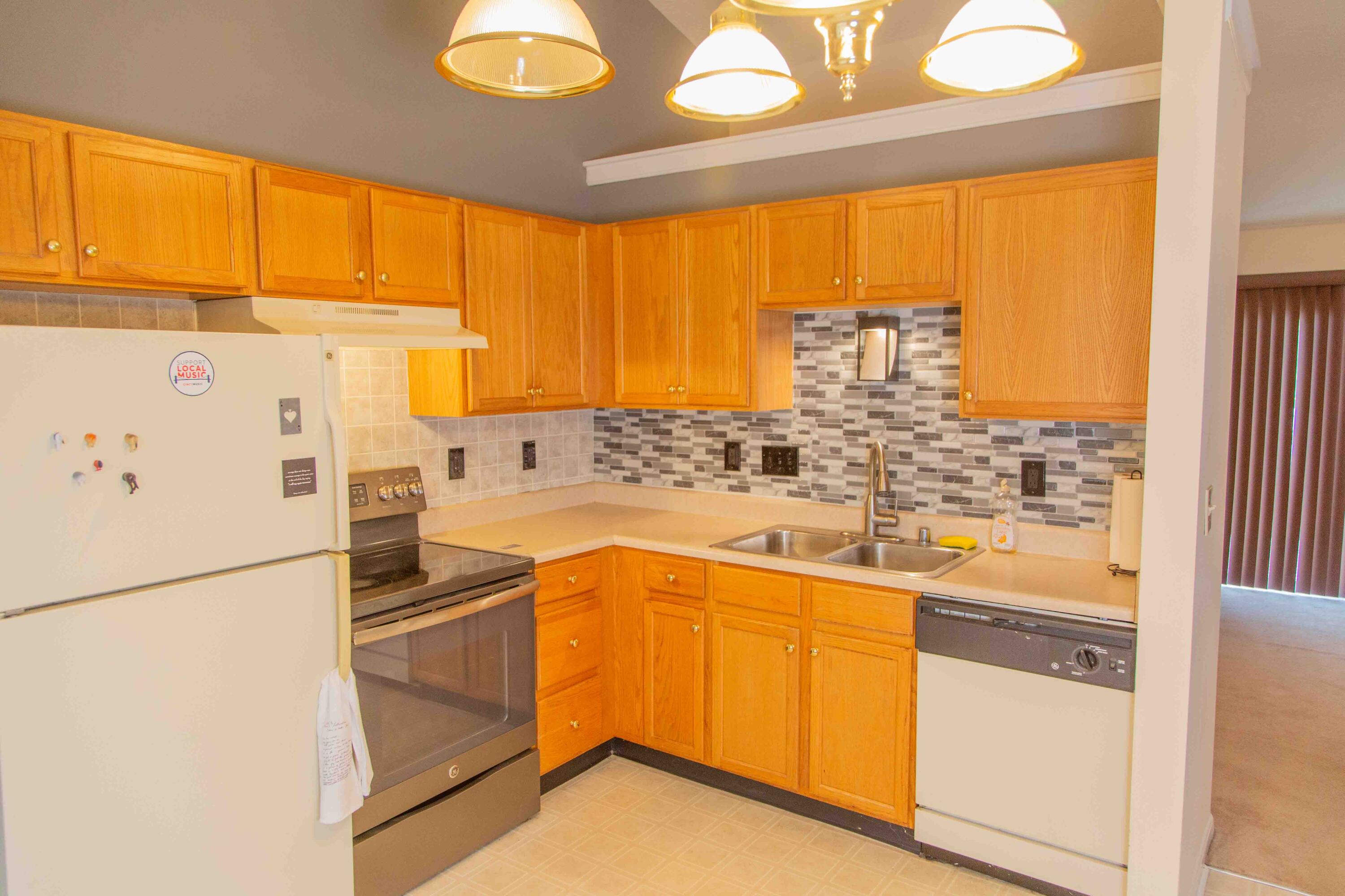 10422 Remy Lane Florence, KY 41042 - Photo 8 of 28 Gallery Image 8