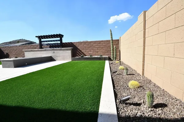 $3,595 | 820 East Ashurst Drive, Phoenix, AZ 85048