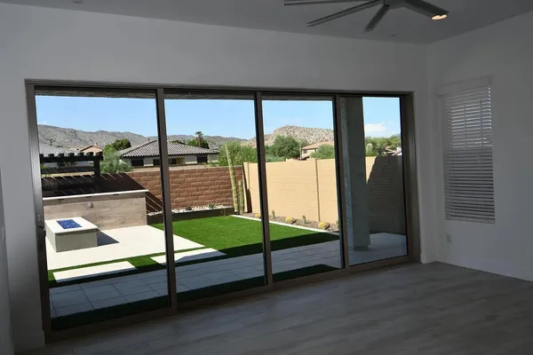$3,595 | 820 East Ashurst Drive, Phoenix, AZ 85048