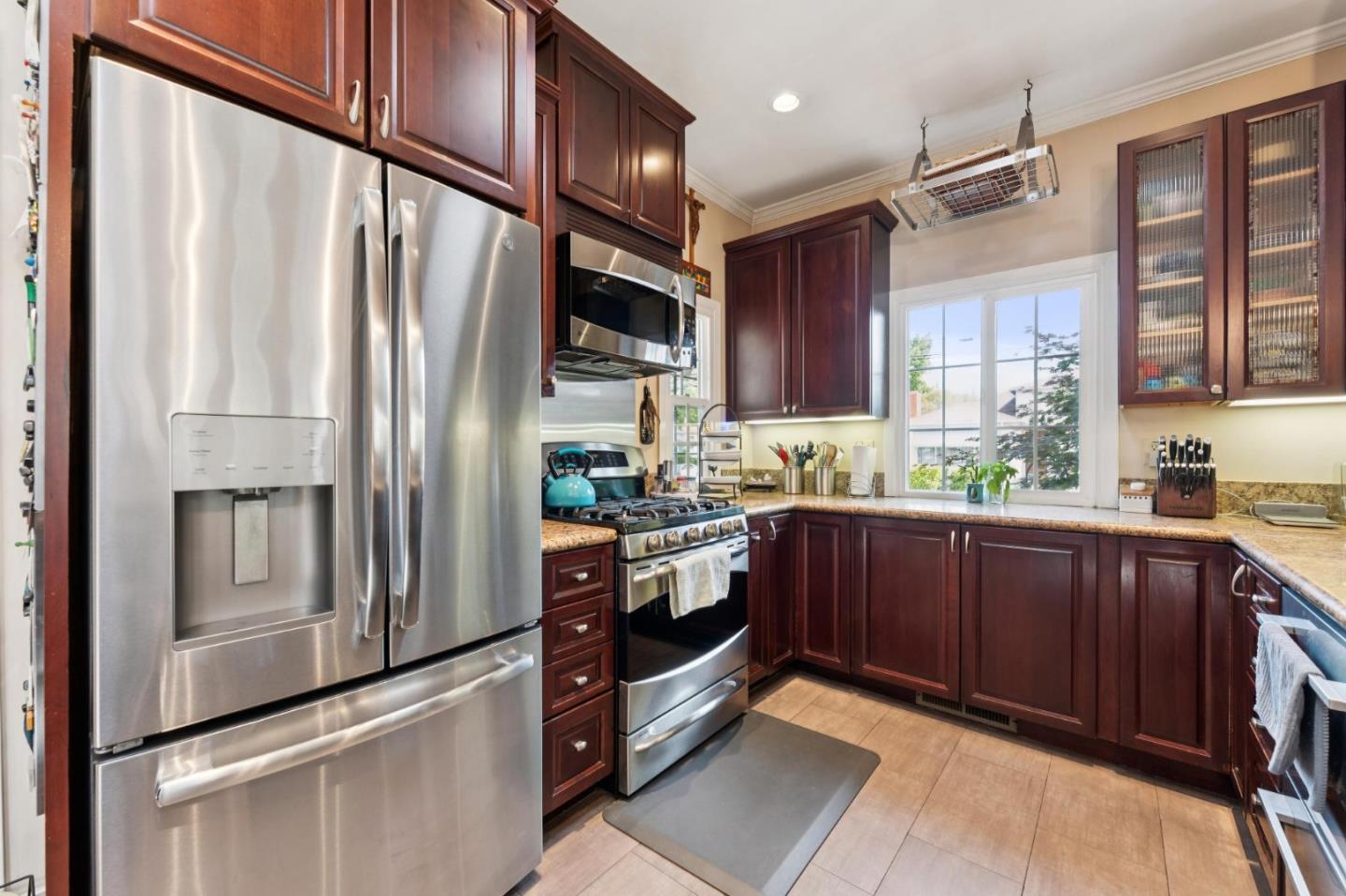 39 Humboldt Road Burlingame, CA 94010 - Photo 22 of 82