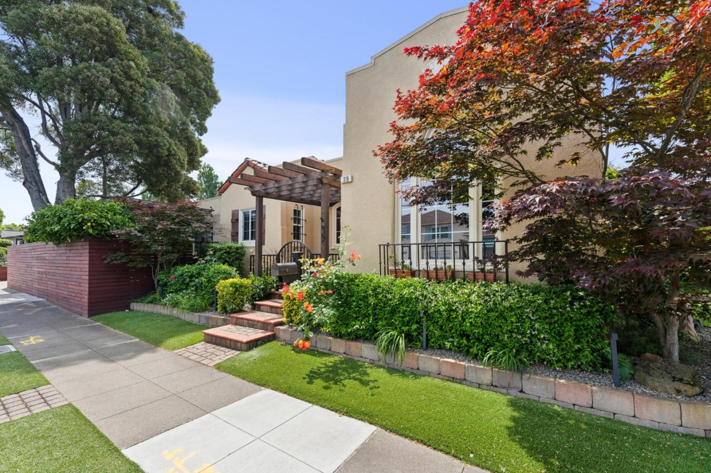 39 Humboldt Road Burlingame, CA 94010 - Photo 5 of 82