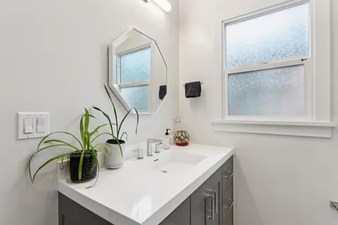 $2,650,000 | 39 Humboldt Road, Burlingame, CA 94010