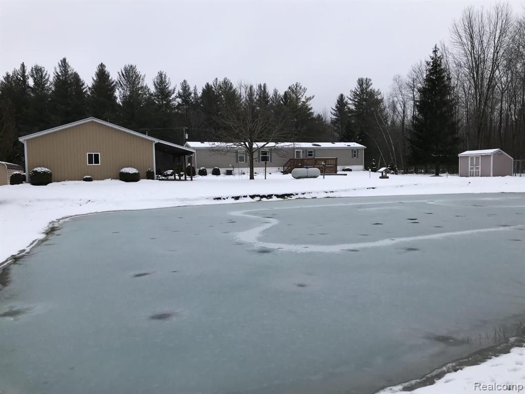 276 South Hurds Corner Road Caro, MI 48723 - Photo 2 of 13