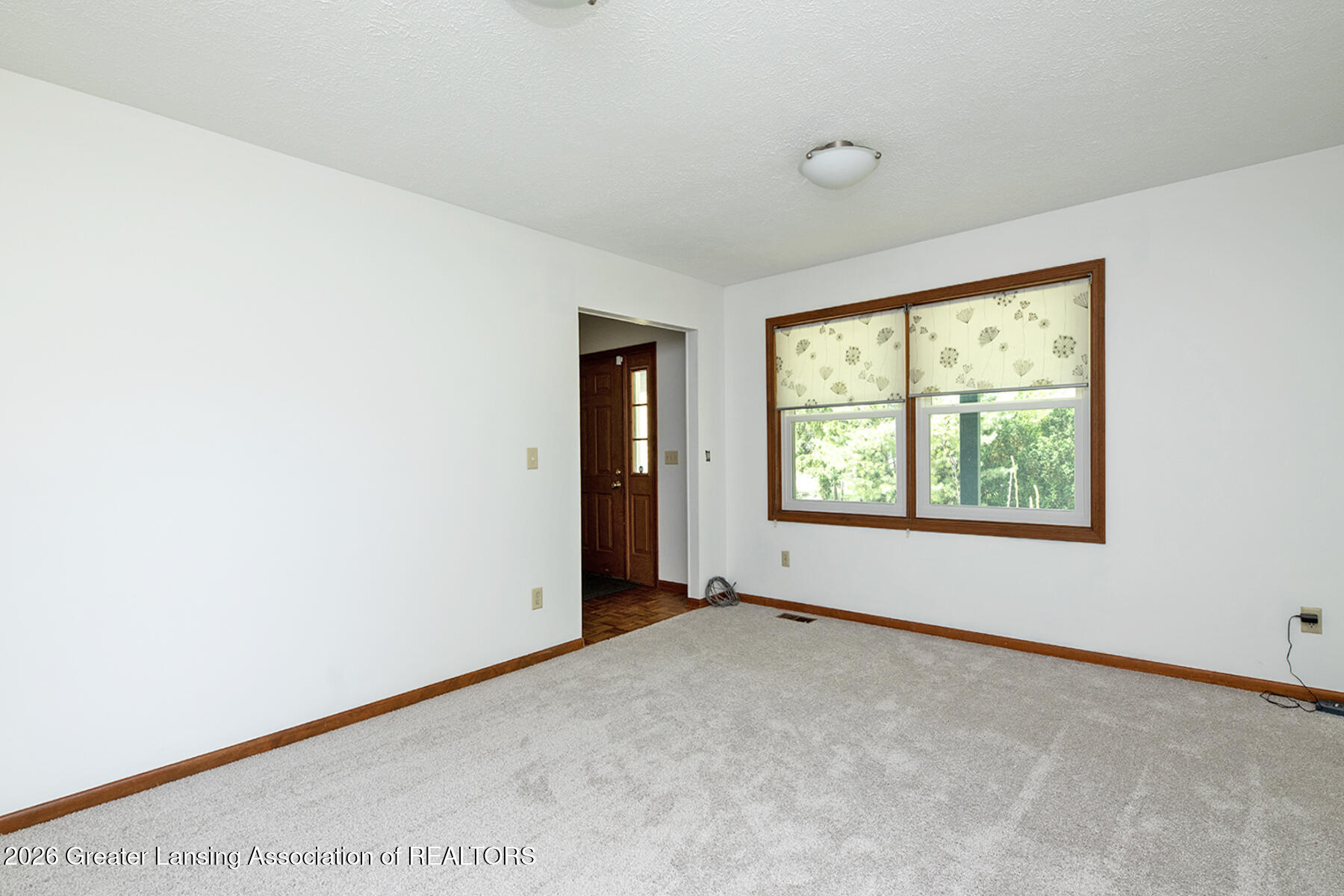 2620 Grovenburg Road Lansing, MI 48911 - Photo 3 of 39 03