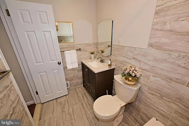 $630,000 | 446 Twickenham Road, Glenside, PA 19038