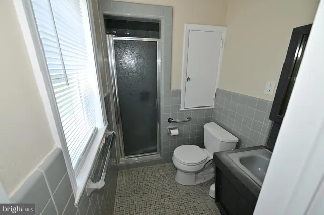 $630,000 | 446 Twickenham Road, Glenside, PA 19038