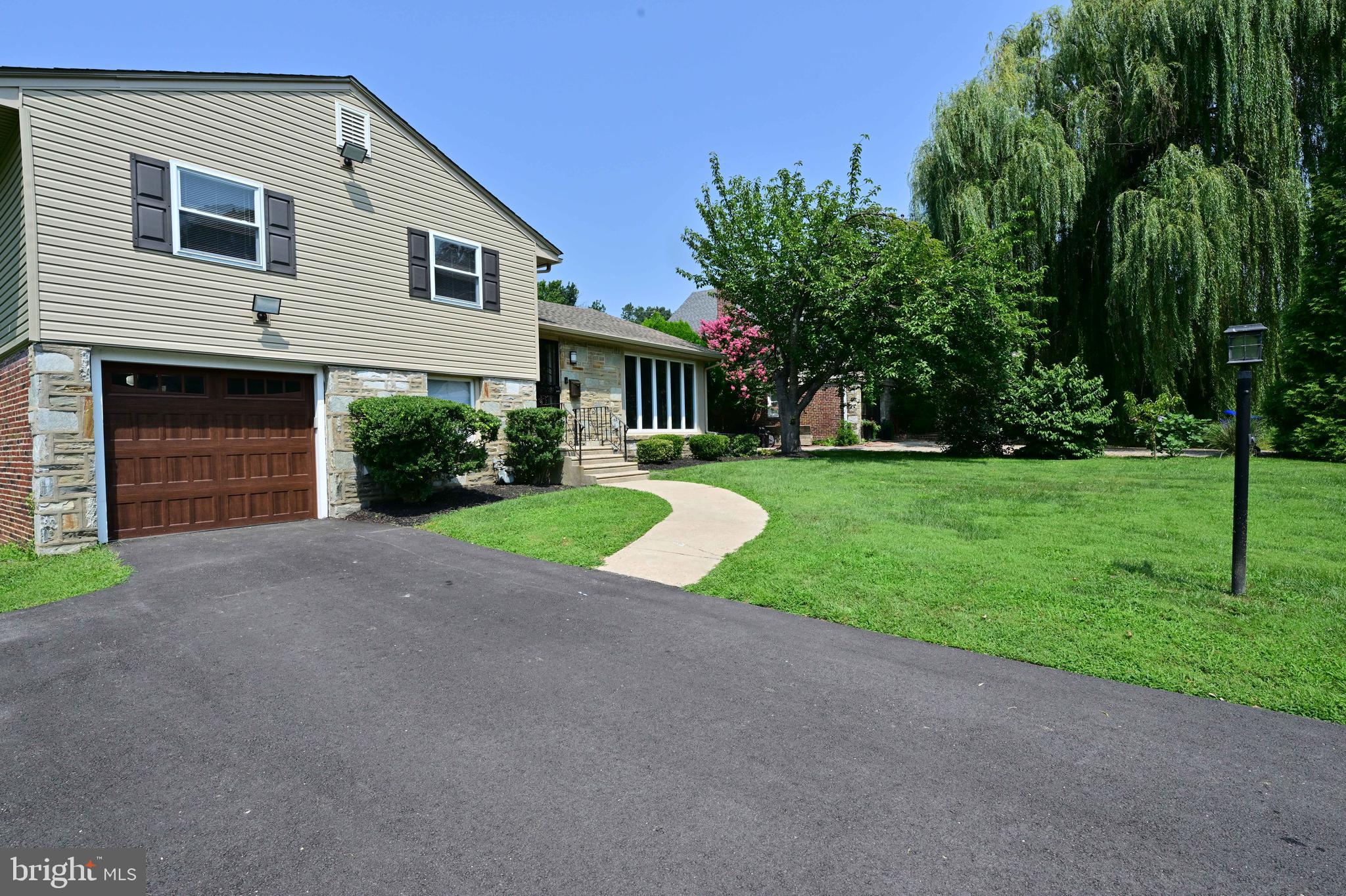 446 Twickenham Road Glenside, PA 19038 - Photo 3 of 38 Gallery Image 3