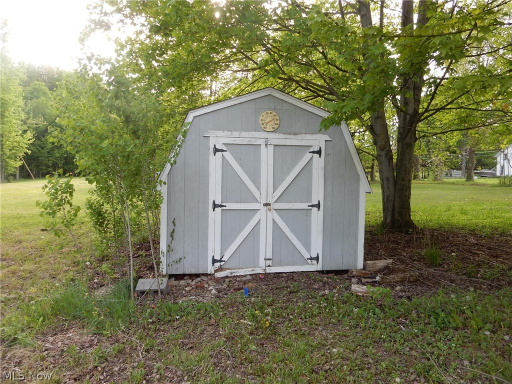 5512 White Road Geneva, OH 44041 - Photo 7 of 35 Gallery Image 7