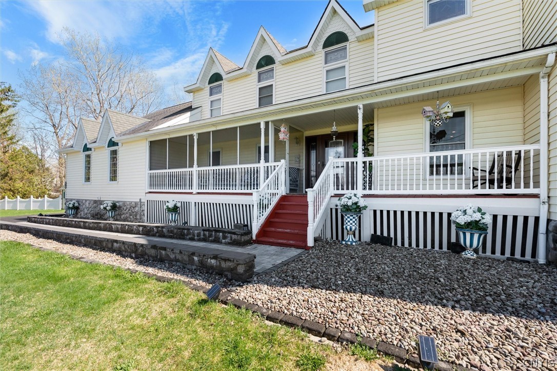 43 Lakeshore Road Oswego, NY 13126 - Photo 3 of 49