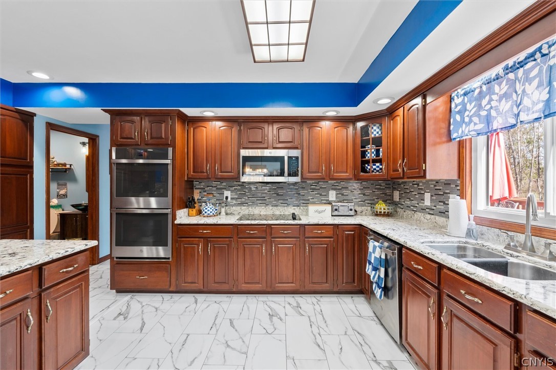 43 Lakeshore Road Oswego, NY 13126 - Photo 7 of 49