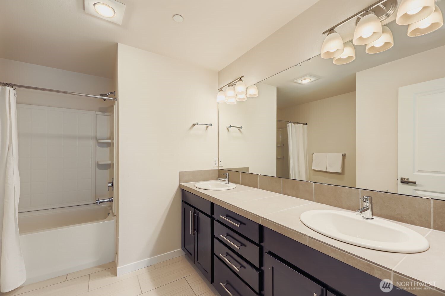 15720 Meadow Road, Unit A6 Lynnwood, WA 98087 - Photo 19 of 30