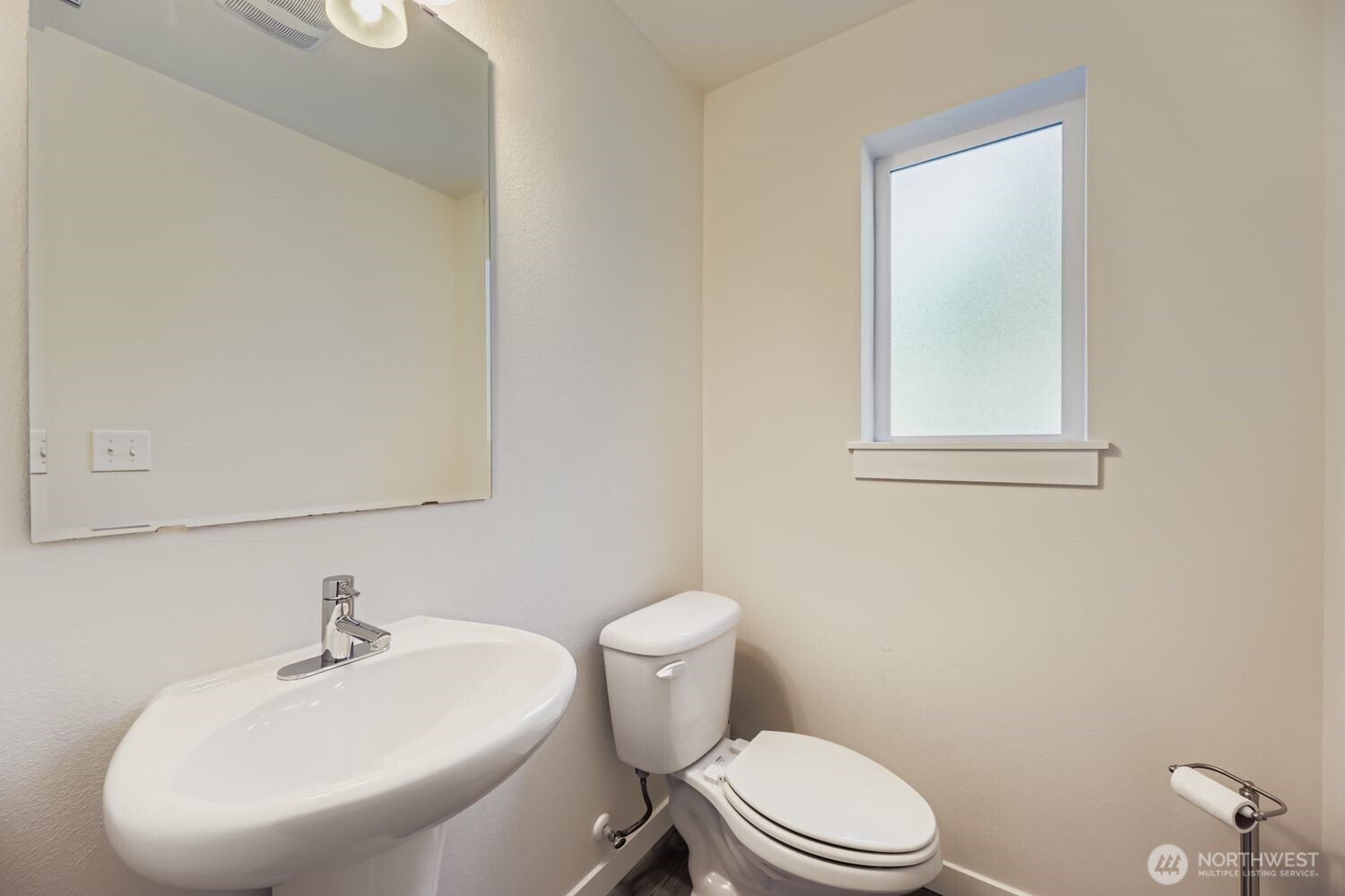 15720 Meadow Road, Unit A6 Lynnwood, WA 98087 - Photo 23 of 30