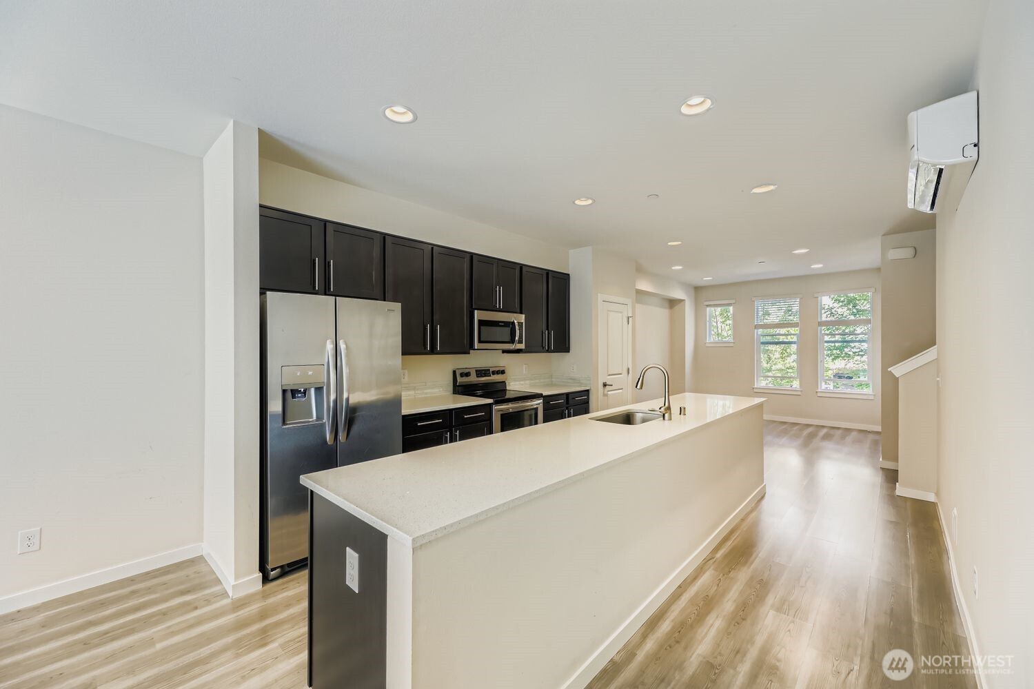 15720 Meadow Road, Unit A6 Lynnwood, WA 98087 - Photo 8 of 30